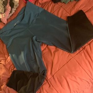 Old navy blue ombré style yoga pants